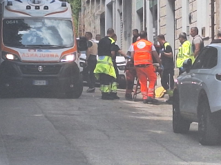 Jesi - Si era barricato in casa, dopo 4 ore il 79enne ha accettato di uscire